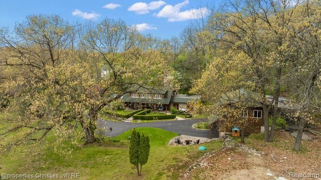 4880 Algonquin Boulevard, Clarkston, MI 48348
