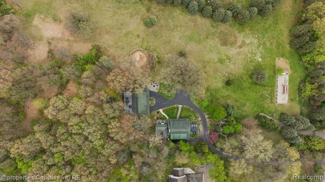 4880 Algonquin Boulevard, Clarkston, MI 48348