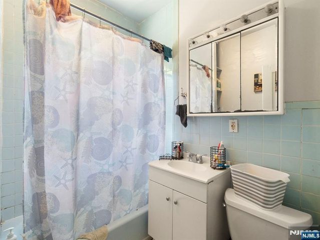 98 Ashland, East Orange, NJ 07017