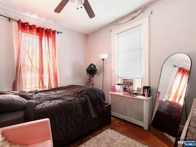 98 Ashland, East Orange, NJ 07017