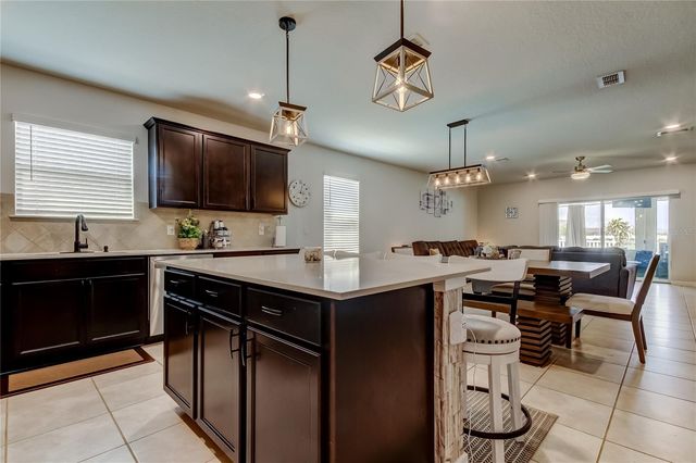 906 SWAYING SAWGRASS AVENUE, Ruskin, FL 33570