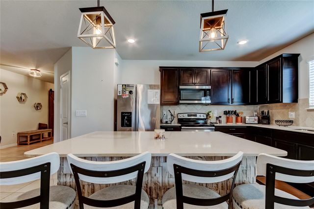 906 SWAYING SAWGRASS AVENUE, Ruskin, FL 33570