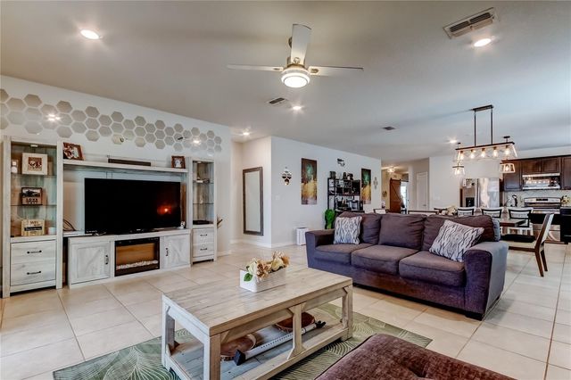 906 SWAYING SAWGRASS AVENUE, Ruskin, FL 33570