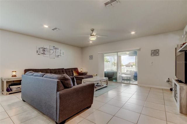 906 SWAYING SAWGRASS AVENUE, Ruskin, FL 33570