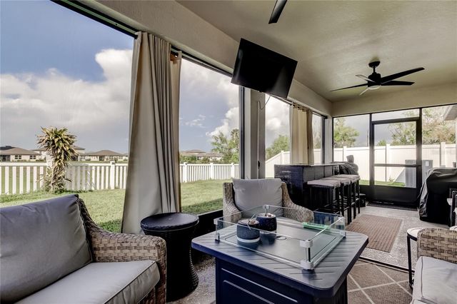 906 SWAYING SAWGRASS AVENUE, Ruskin, FL 33570