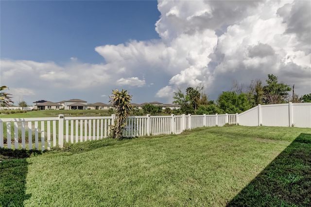 906 SWAYING SAWGRASS AVENUE, Ruskin, FL 33570