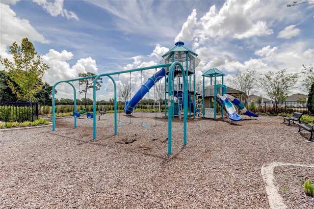 906 SWAYING SAWGRASS AVENUE, Ruskin, FL 33570