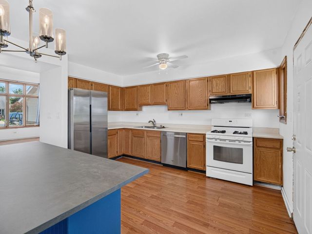 574 W Oak Street, Coal City, IL 60416