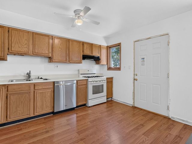 574 W Oak Street, Coal City, IL 60416