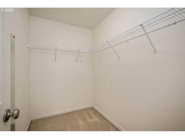 5648 Ne CADDIS Dr, Hillsboro, OR 97124