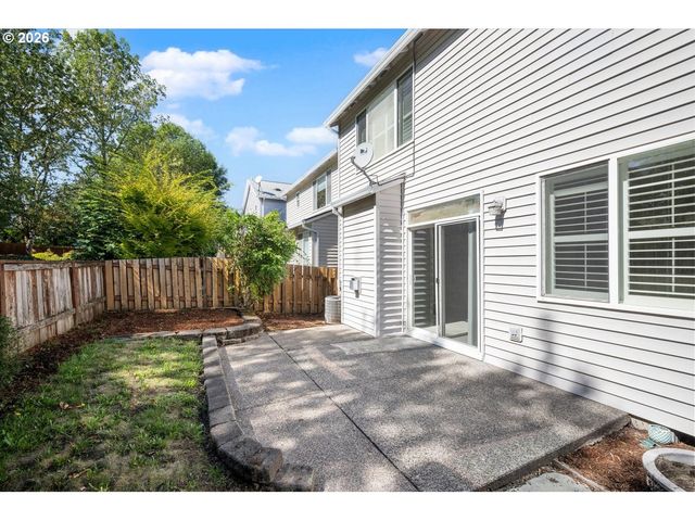 5648 Ne CADDIS Dr, Hillsboro, OR 97124