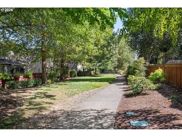 5648 Ne CADDIS Dr, Hillsboro, OR 97124