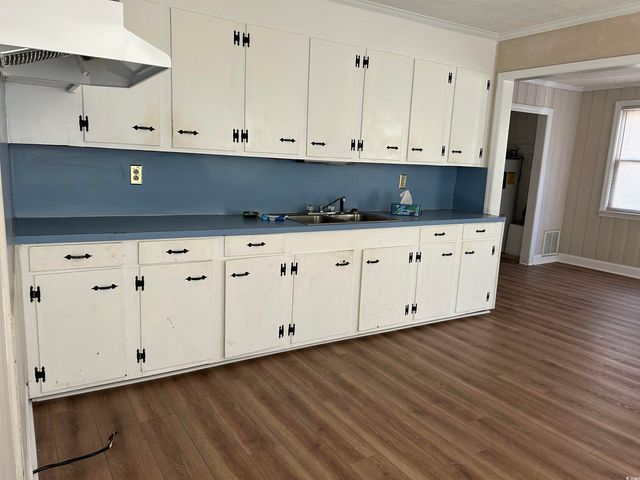 404 E Andrews St., Hemingway, SC 29554