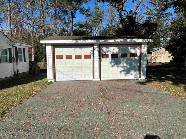 404 E Andrews St., Hemingway, SC 29554