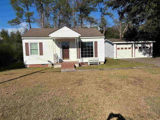 404 E Andrews St., Hemingway, SC 29554
