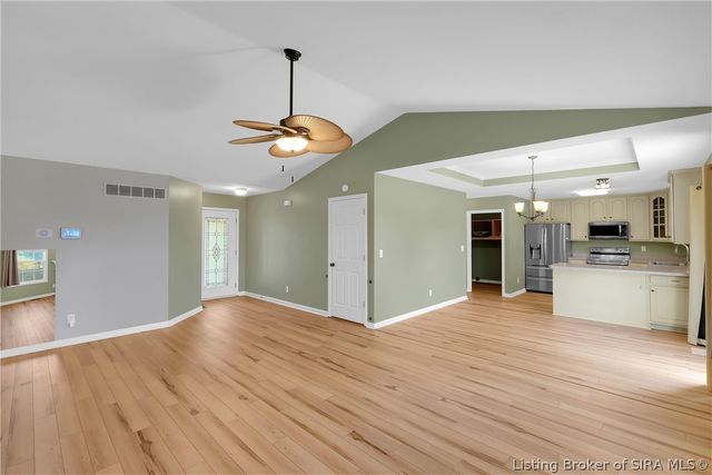 405 Crest Way Drive, Henryville, IN 47126