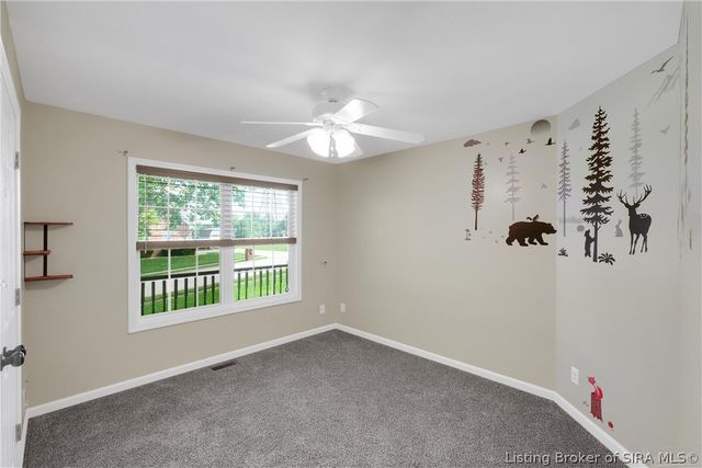 405 Crest Way Drive, Henryville, IN 47126