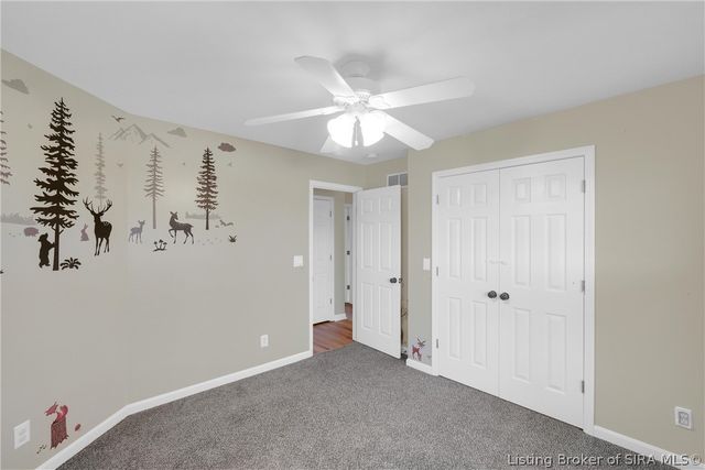 405 Crest Way Drive, Henryville, IN 47126