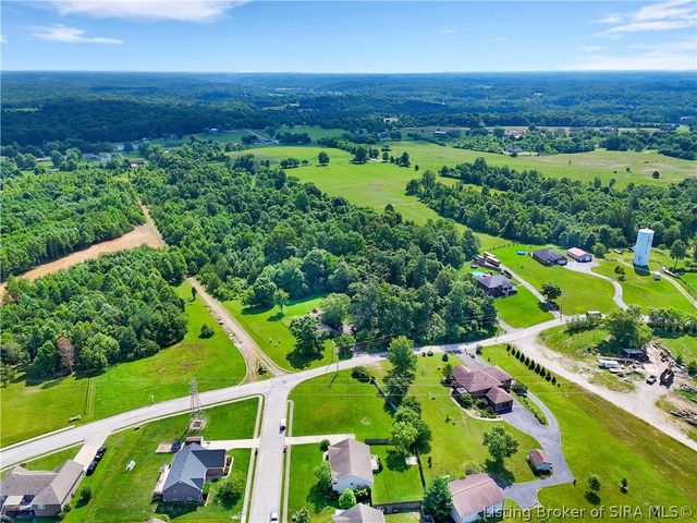 405 Crest Way Drive, Henryville, IN 47126