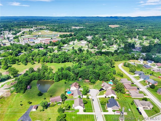 405 Crest Way Drive, Henryville, IN 47126