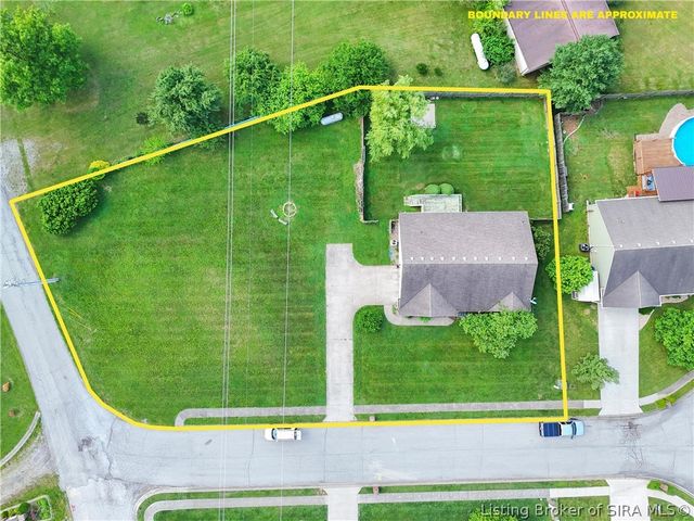 405 Crest Way Drive, Henryville, IN 47126