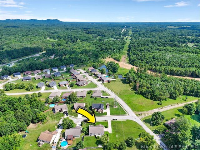 405 Crest Way Drive, Henryville, IN 47126