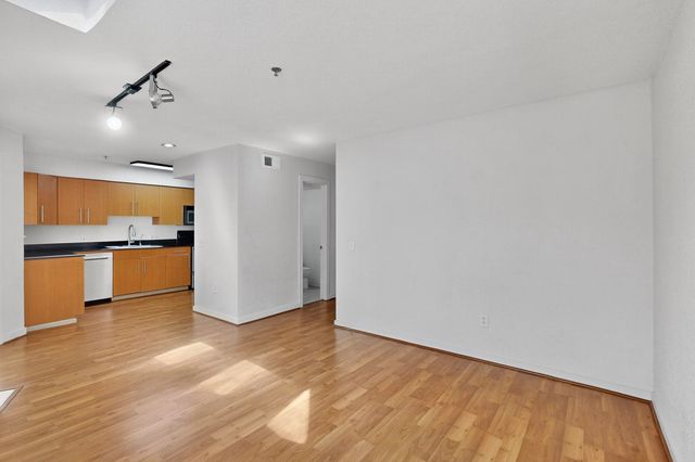 3901 Travis Street 113, Dallas, TX 75204