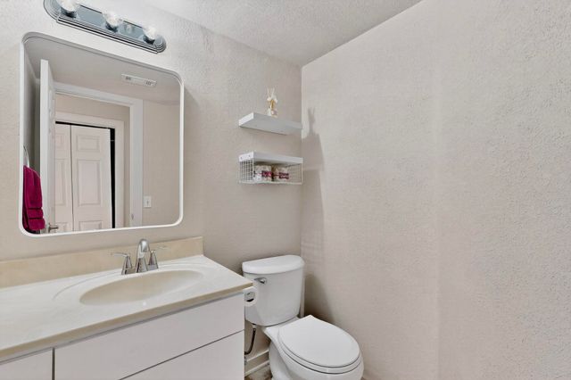 3901 Travis Street 113, Dallas, TX 75204