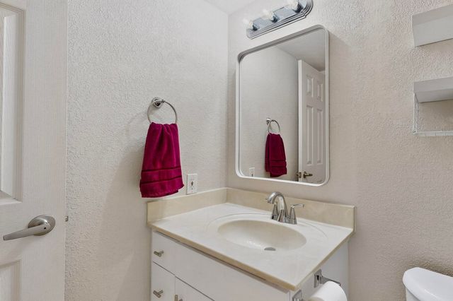 3901 Travis Street 113, Dallas, TX 75204