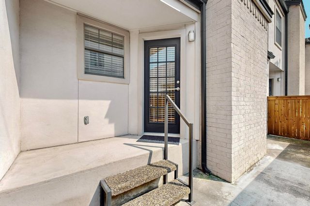 3901 Travis Street 113, Dallas, TX 75204