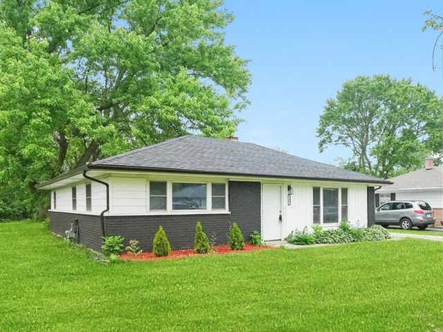 329 Blackhawk Drive, Park Forest, IL 60466