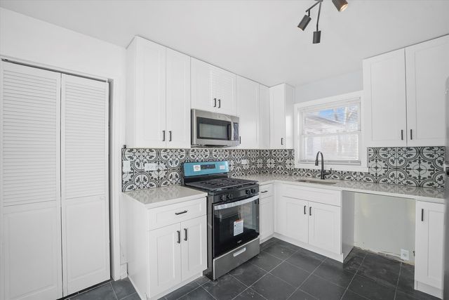 329 Blackhawk Drive, Park Forest, IL 60466
