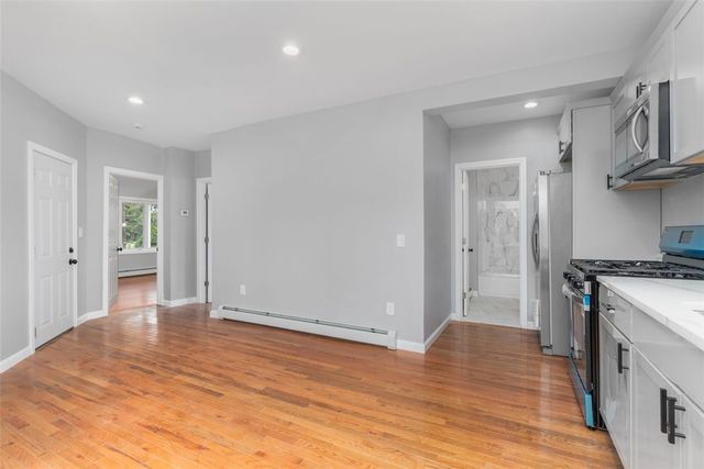 3222 Pawtucket Avenue, East Providence, RI 02915