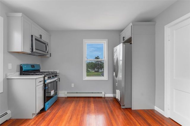 3222 Pawtucket Avenue, East Providence, RI 02915