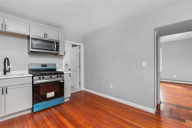 3222 Pawtucket Avenue, East Providence, RI 02915
