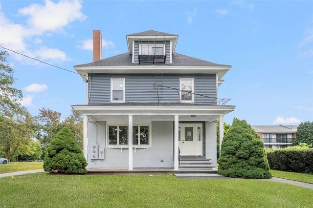 3222 Pawtucket Avenue, East Providence, RI 02915