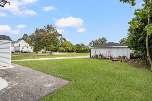 3222 Pawtucket Avenue, East Providence, RI 02915