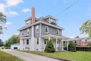 3222 Pawtucket Avenue, East Providence, RI 02915