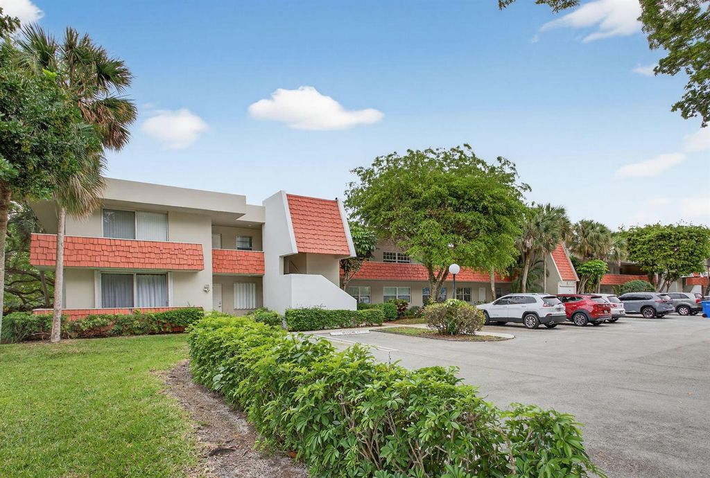 800 Cypress Boulevard 204a, Pompano Beach, FL 33069