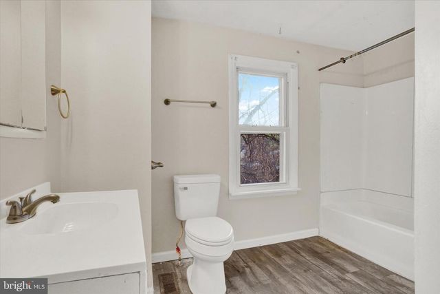 1953 CRALEY RD, Windsor, PA 17366