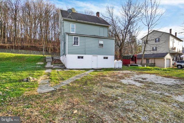 1953 CRALEY RD, Windsor, PA 17366