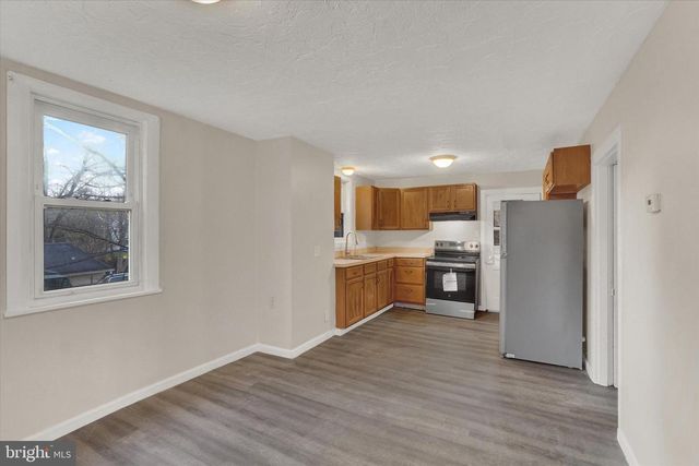 1953 CRALEY RD, Windsor, PA 17366