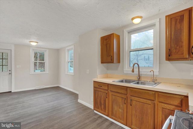 1953 CRALEY RD, Windsor, PA 17366