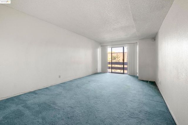 2121 Vale Rd 322, San Pablo, CA 94806