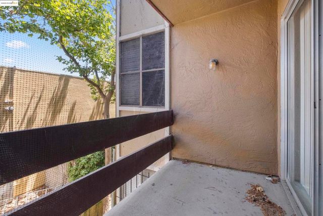2121 Vale Rd 322, San Pablo, CA 94806