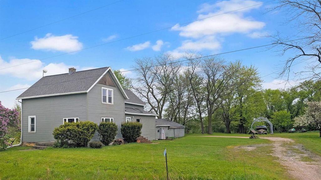 N5848 HWY 57, Hilbert, WI 54129