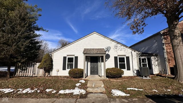 5938 Deerwood Court, Indianapolis, IN 46254