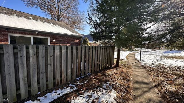 5938 Deerwood Court, Indianapolis, IN 46254