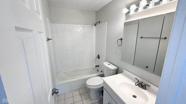 5938 Deerwood Court, Indianapolis, IN 46254