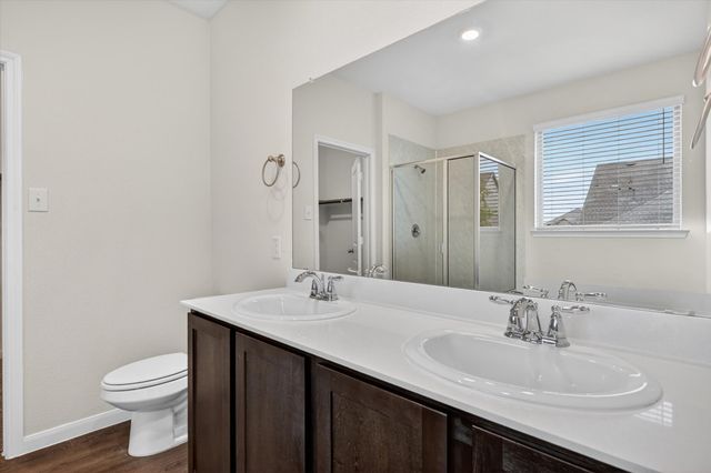 3955 Oak Creek Circle, Denison, TX 75020